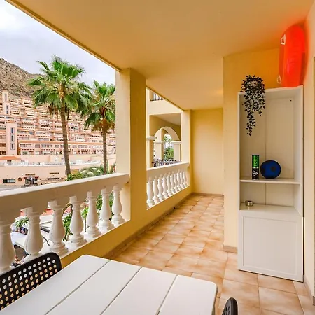Hansen's Tenerife - Castle Harbour Los Cristianos (Tenerife)